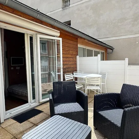 Place de la Mairie. Joli T2 4P - Terrasse et vue. Cauterets Extérieur photo
